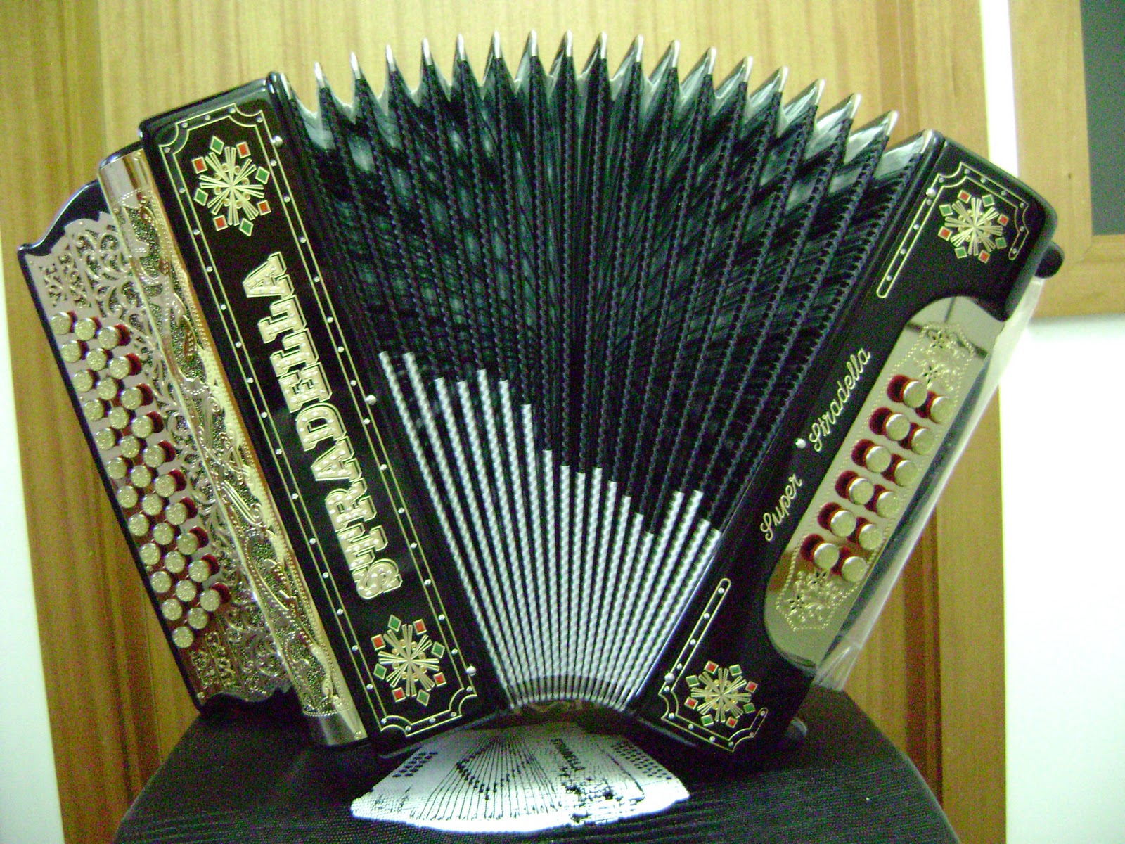 Feiras Novas 2017 Concertinas saem à rua para bater recorde do