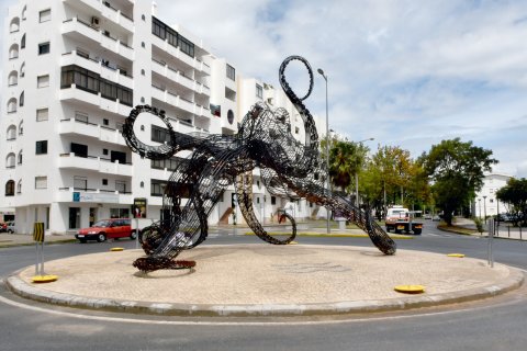 : Rotunda do Polvo em Quarteira